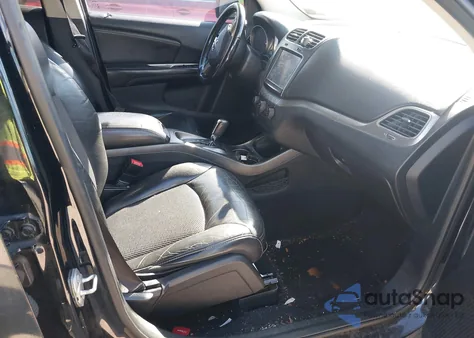 2015 Dodge Journey Crossroad z USA, uszkodzony, nr VIN 3C4PDCGB0FT547213